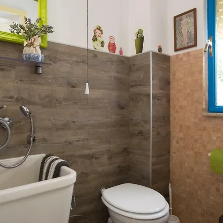 Emiolia Apartman *